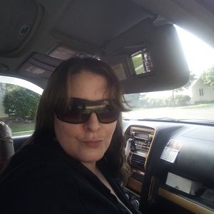 Meet your Posher, Tara